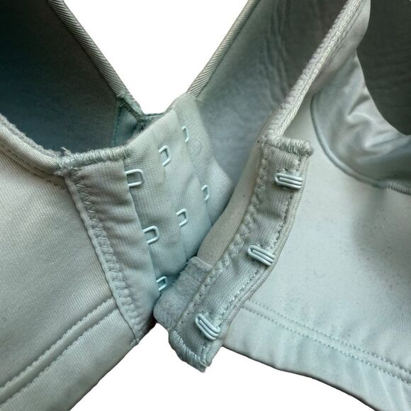 Vanity Fair Beauty Back Satiny Green Bra size 40 C 40C style 71267 Smooths - Picture 7 of 11